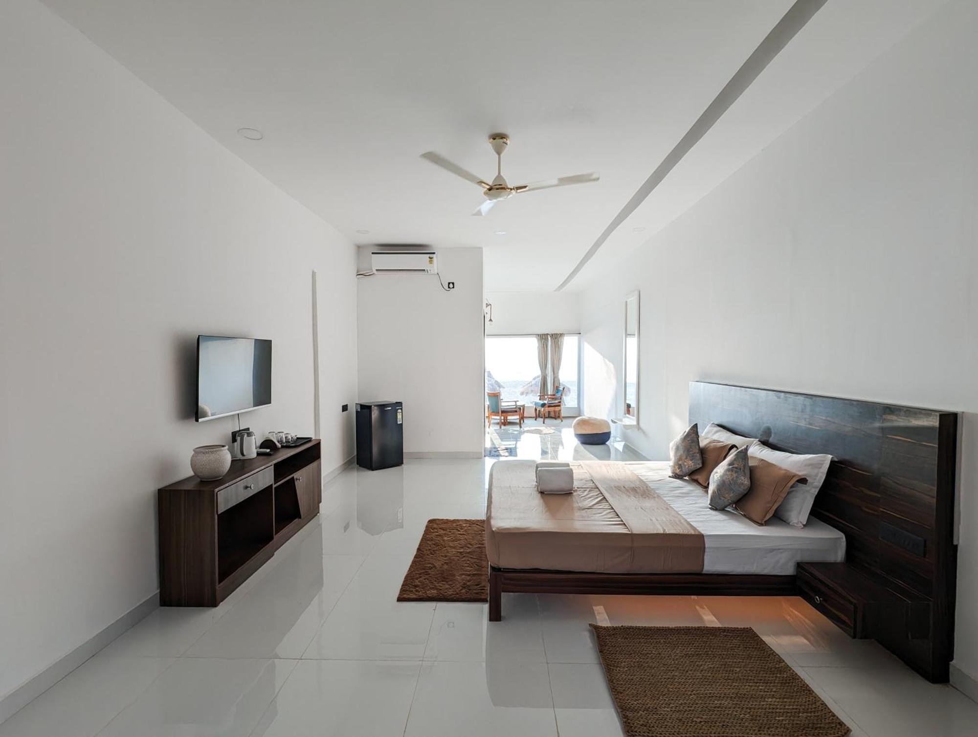 Aqua Beach Stays Ashwem Mandrem Extérieur photo