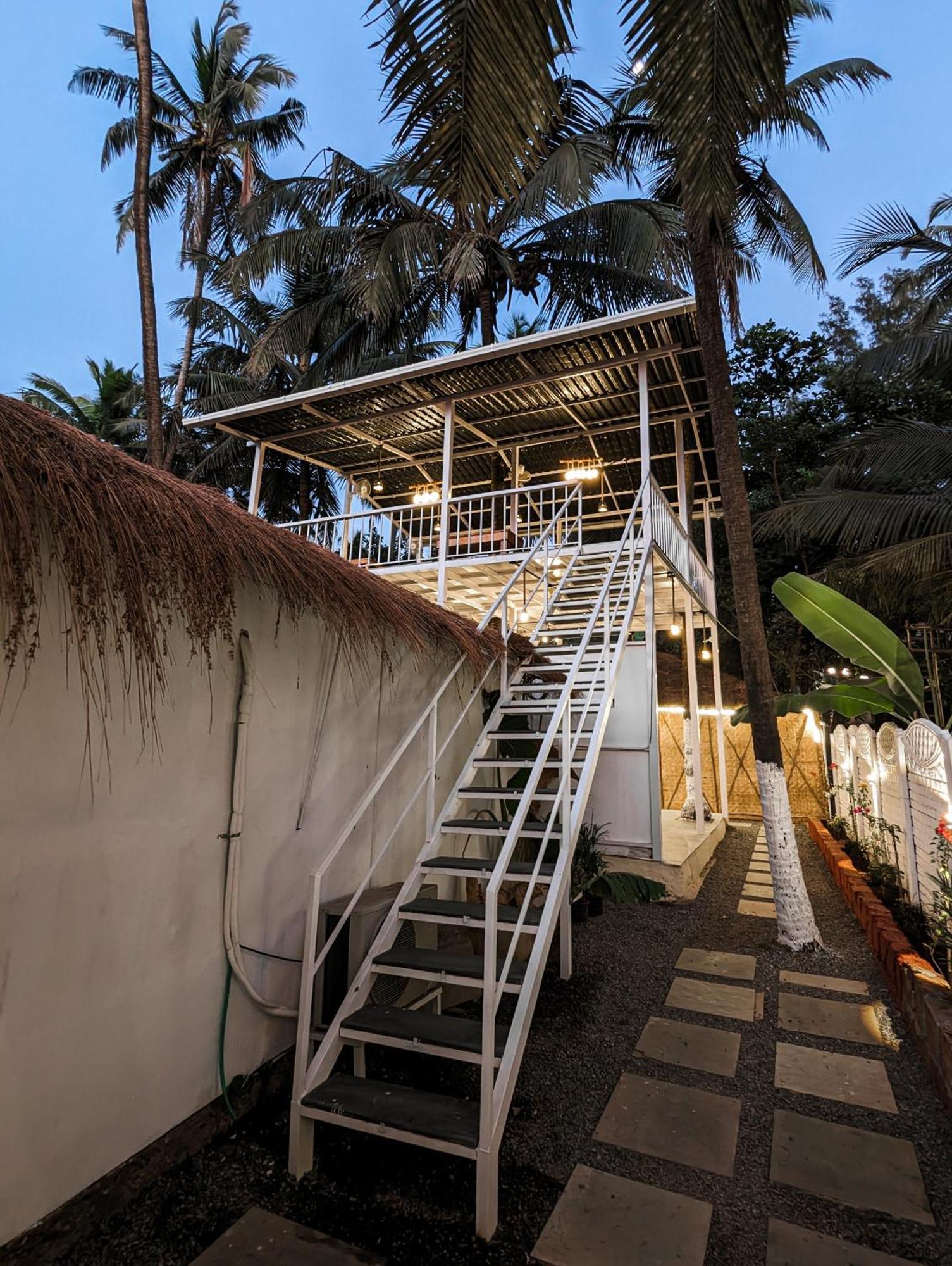 Aqua Beach Stays Ashwem Mandrem Extérieur photo