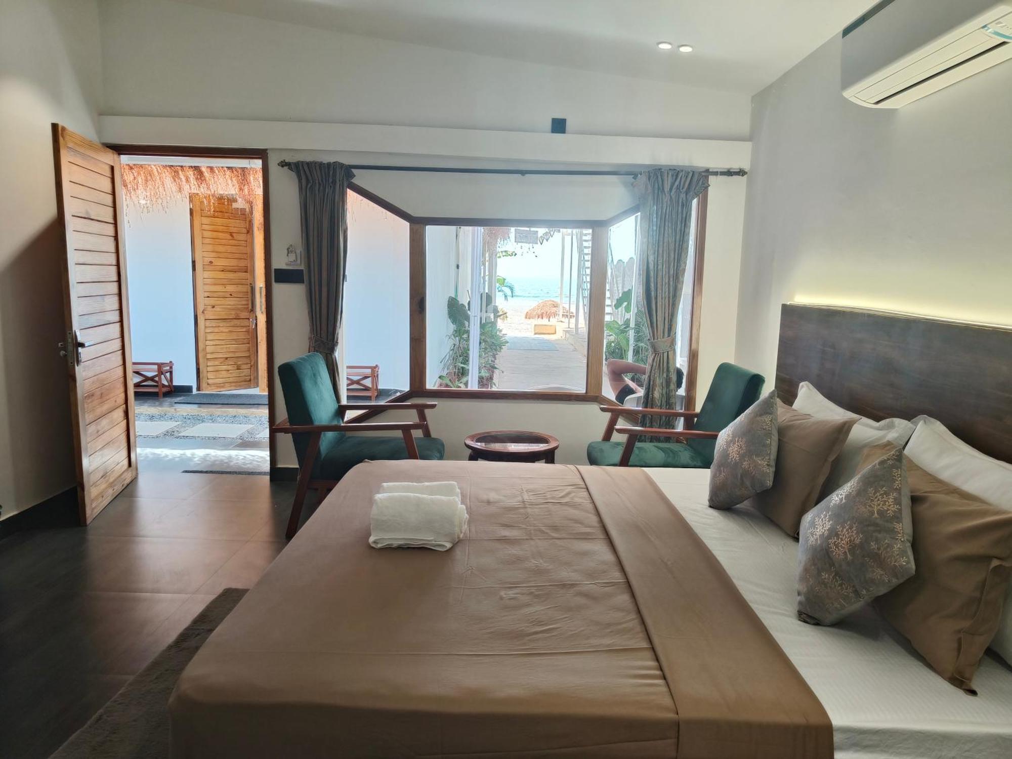 Aqua Beach Stays Ashwem Mandrem Extérieur photo