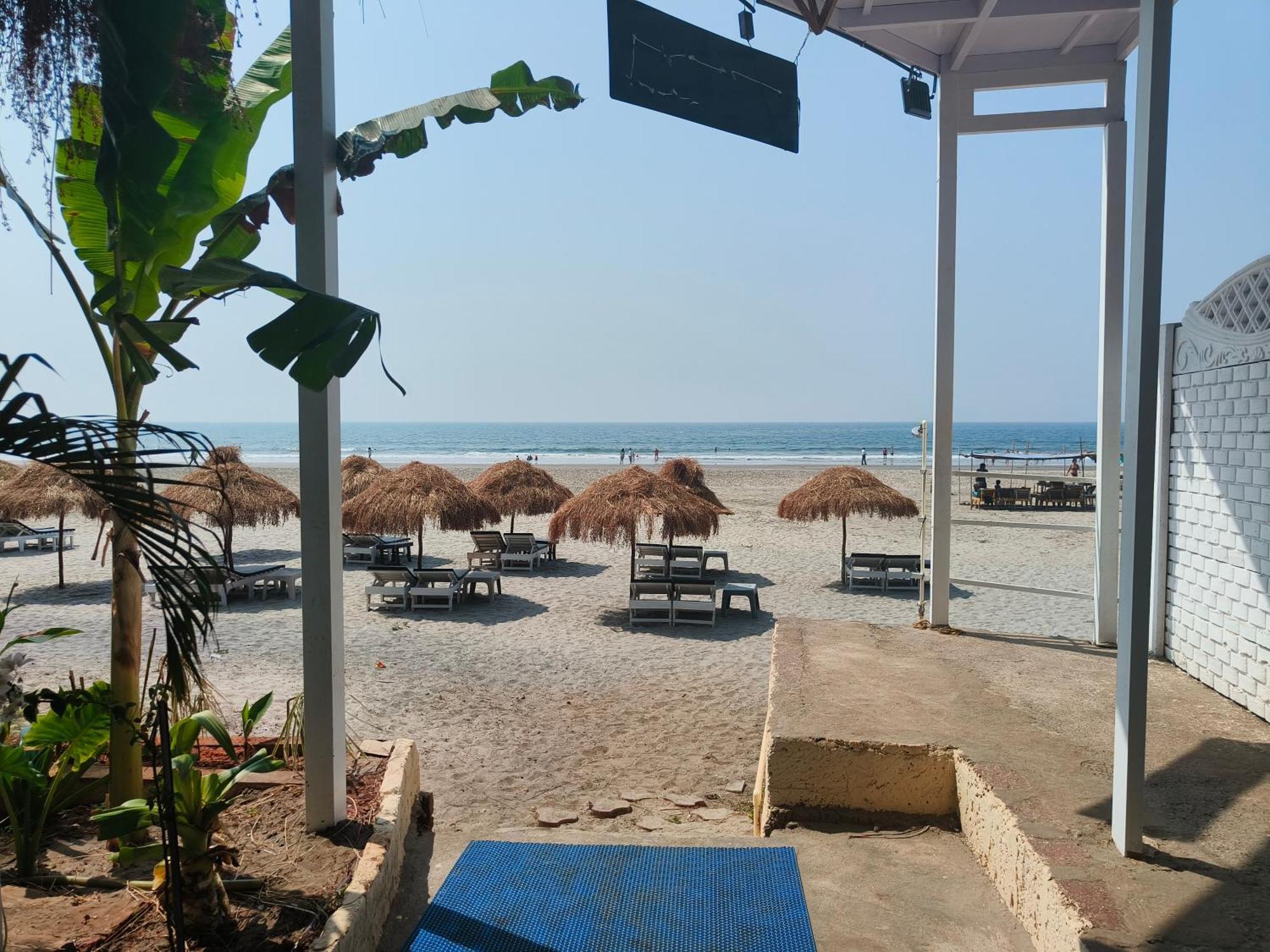 Aqua Beach Stays Ashwem Mandrem Extérieur photo